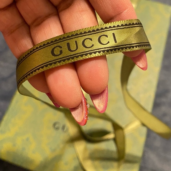 GUCCI Ribbon, Authentic, EUC - Picture 1 of 3